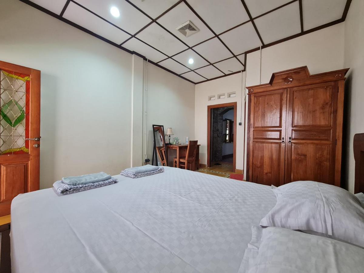 Omah Pitoe Yogya Homestay 요그야카르타 외부 사진
