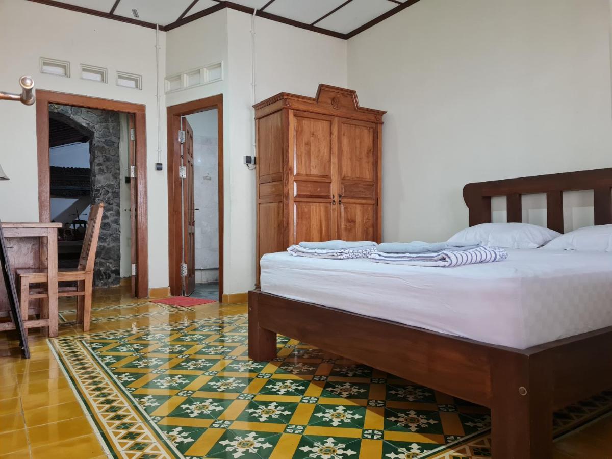 Omah Pitoe Yogya Homestay 요그야카르타 외부 사진