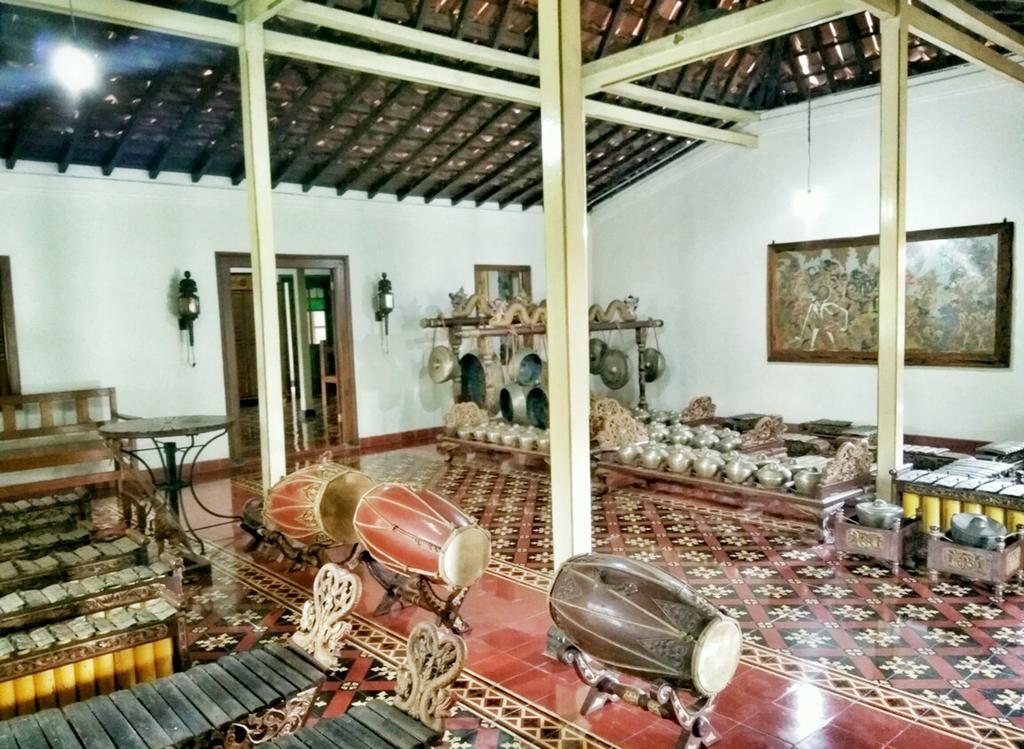 Omah Pitoe Yogya Homestay 요그야카르타 외부 사진