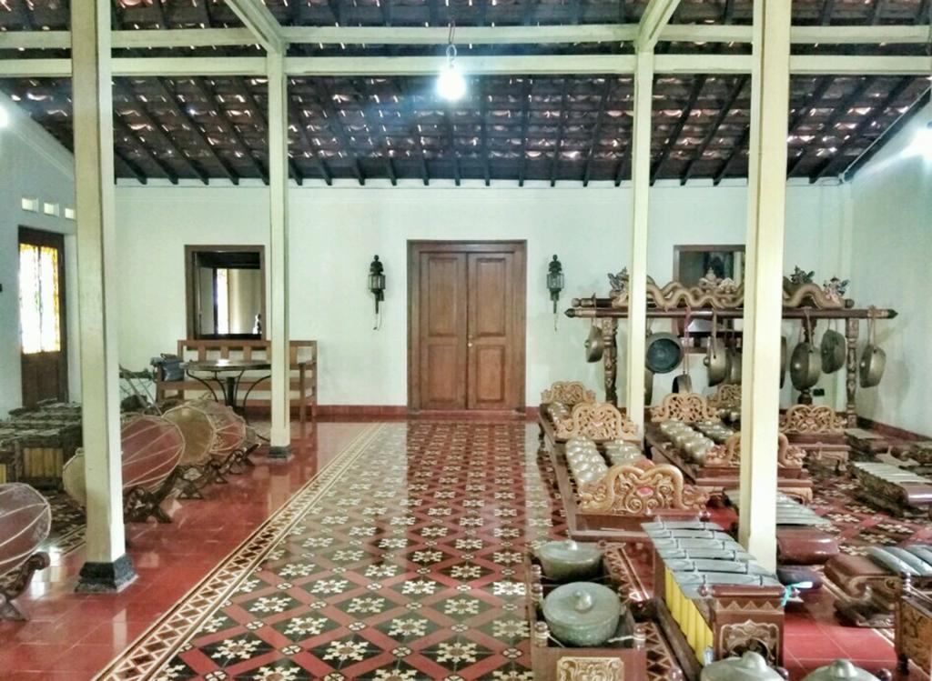 Omah Pitoe Yogya Homestay 요그야카르타 외부 사진