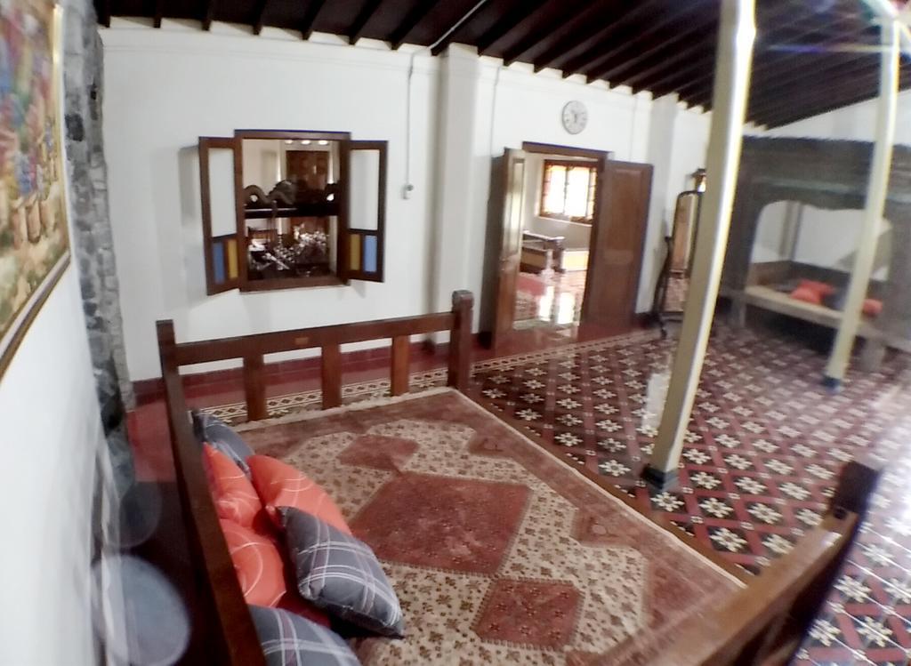 Omah Pitoe Yogya Homestay 요그야카르타 외부 사진