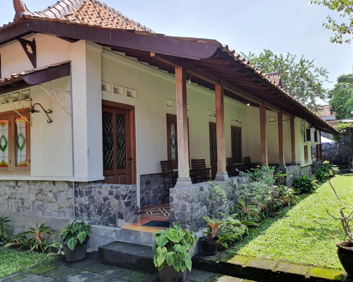 Omah Pitoe Yogya Homestay 요그야카르타 외부 사진
